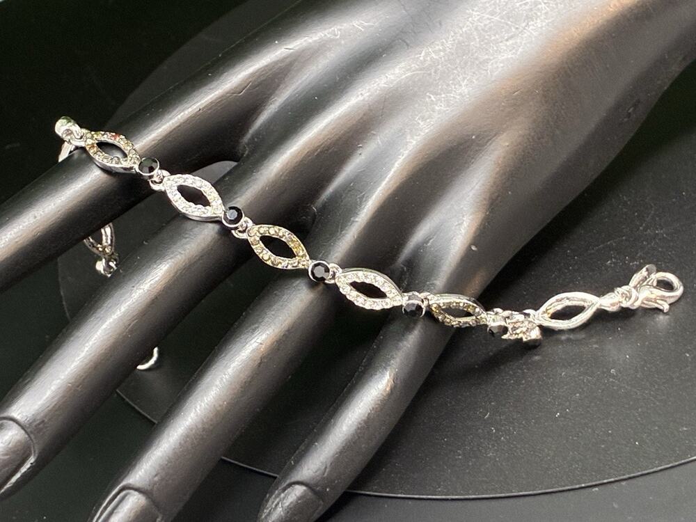 Ornate Silver Tone MarquisLink Bracelet Black Onyx Look Signed Vietnam